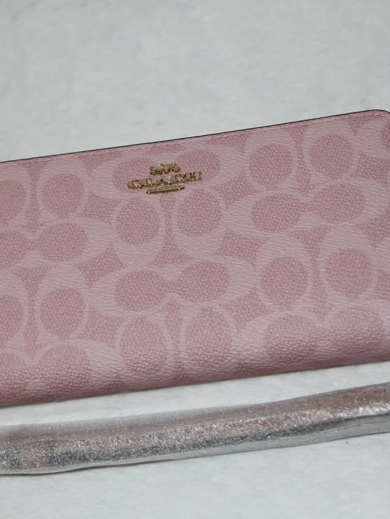 NWT Coach Powder Pink Long Zip Wallet in Signature Canvas & Leather - Picture 3 of 4